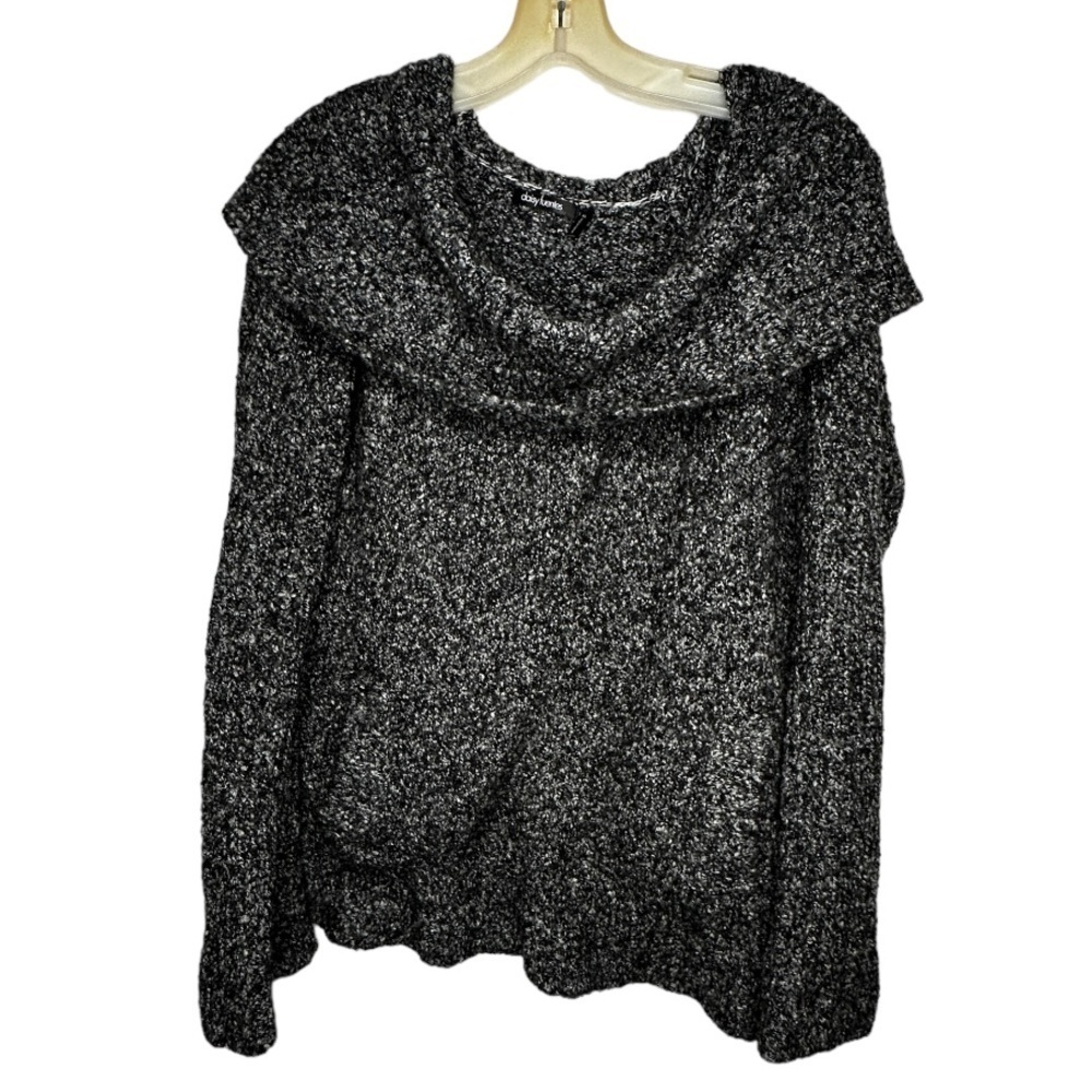 Daisy Fuentes Sweater with Pockets